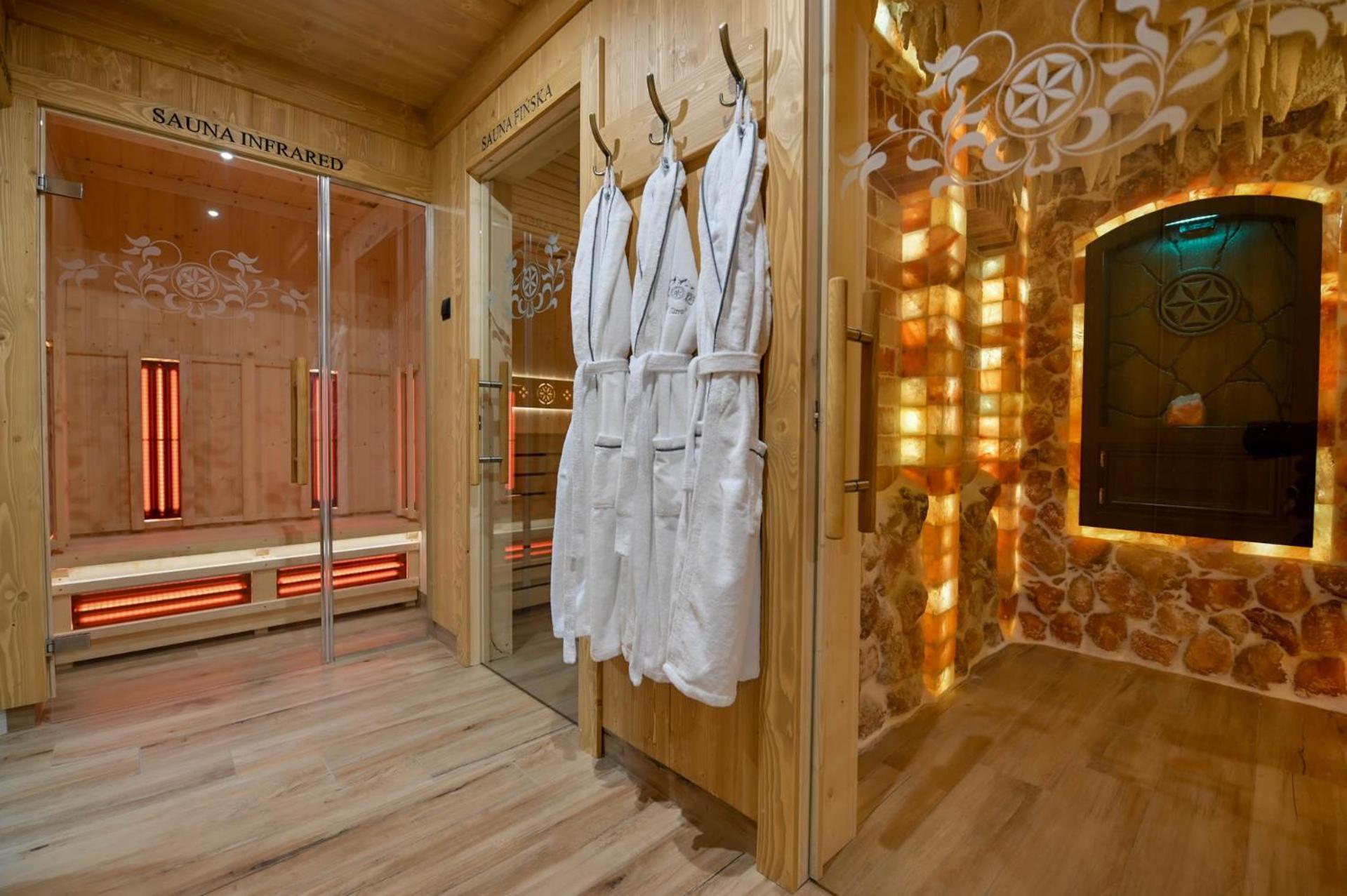 Pod Tatrami 1 - Swietna Lokalizacja - Sauna Finska Oraz Infrared I Grota Solna - Jedno Wejscie Gratis Bialka Tatrzanska Luaran gambar