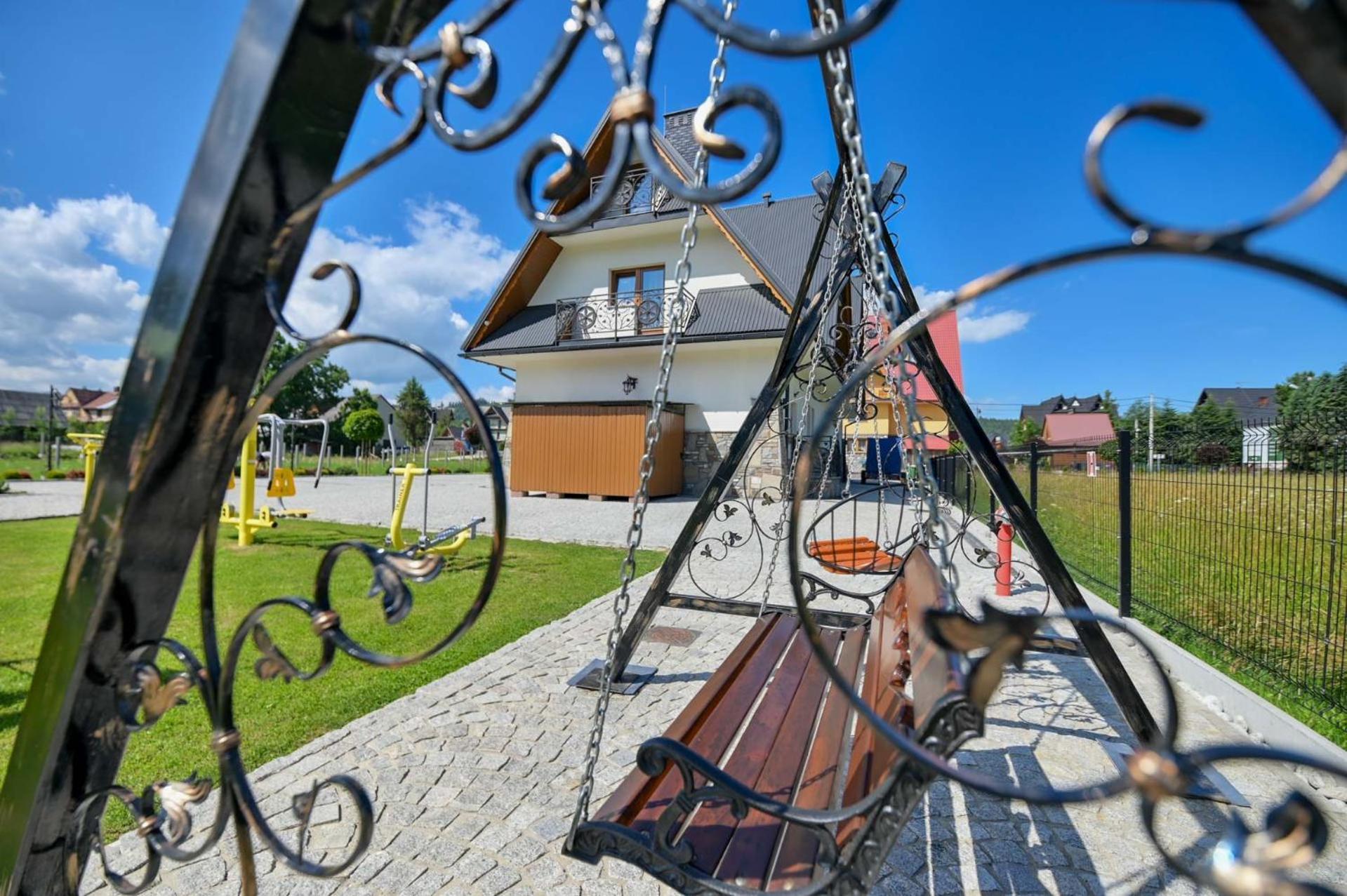 Pod Tatrami 1 - Swietna Lokalizacja - Sauna Finska Oraz Infrared I Grota Solna - Jedno Wejscie Gratis Bialka Tatrzanska Luaran gambar